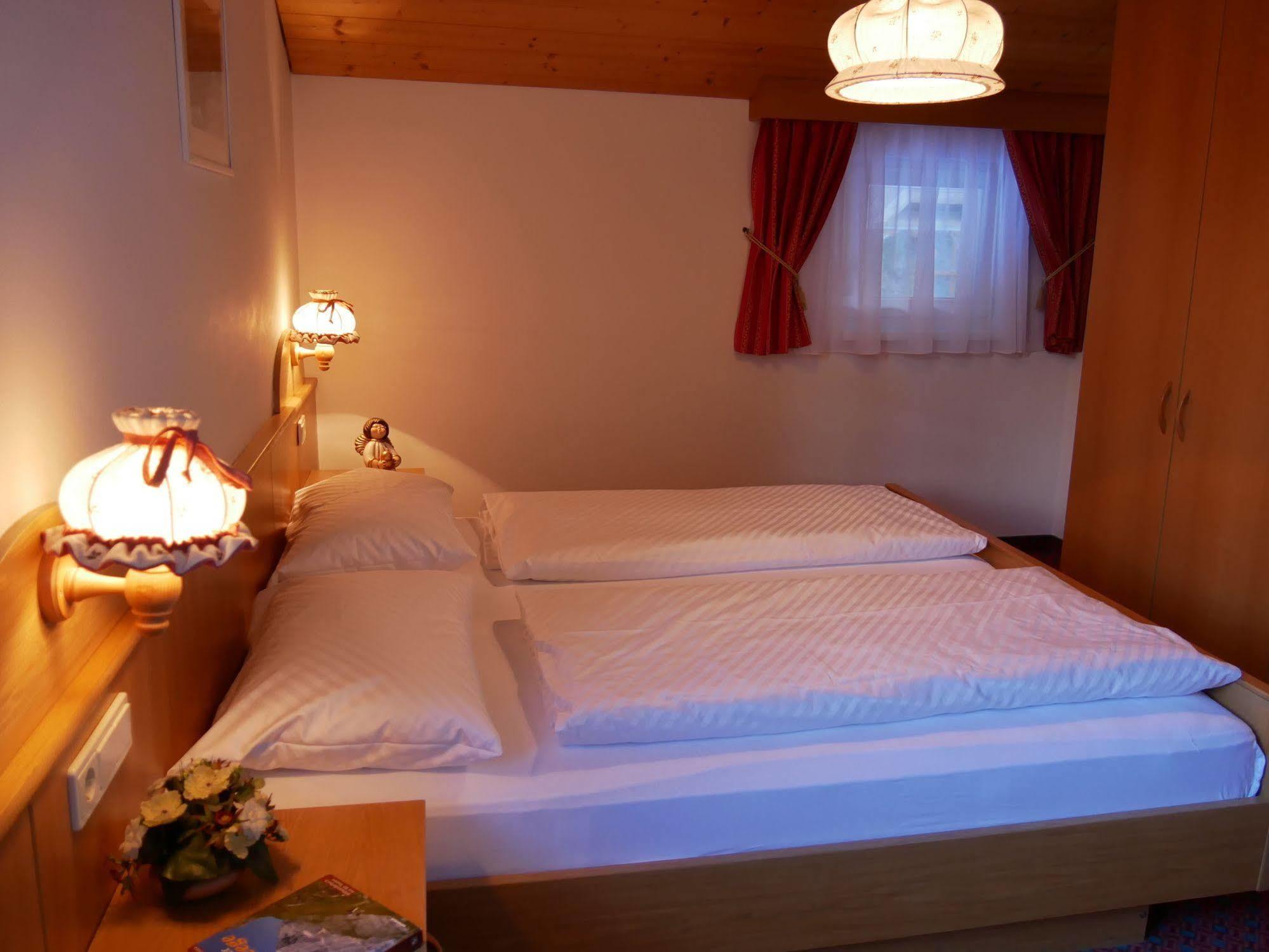 Appartmenthotel Residence Elvis Ortisei Eksteriør billede